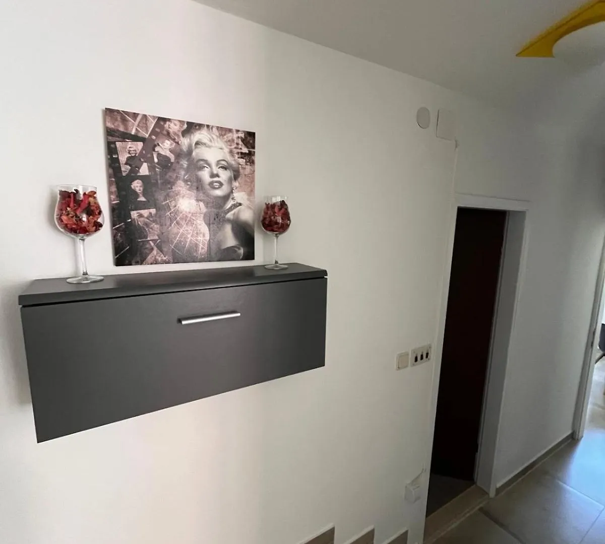Apartments Mirijana Pola